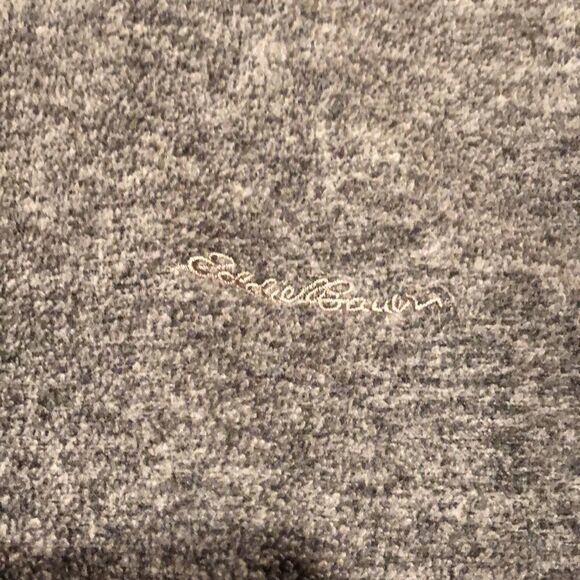 EDDIE Bauer 1/4 zip up pull over fleece size medium. - Picture 2 of 6